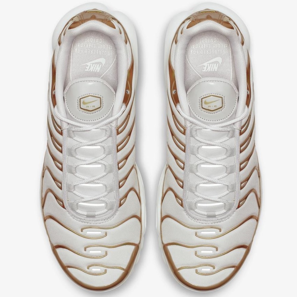 NWOB NIKE AIR MAX PLUS WOMENS SIZE 7.5 - Picture 2 of 11